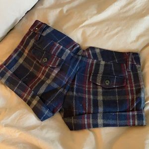 Plaid wool shorts